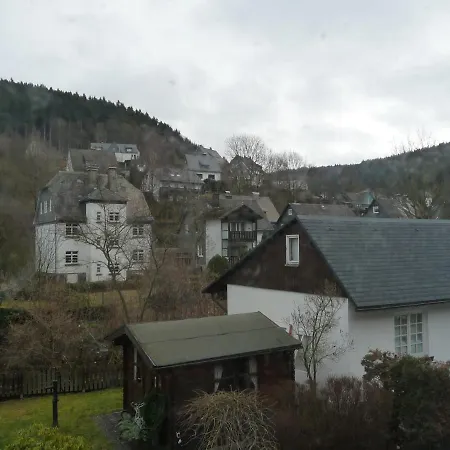 Ambiente Apartment *